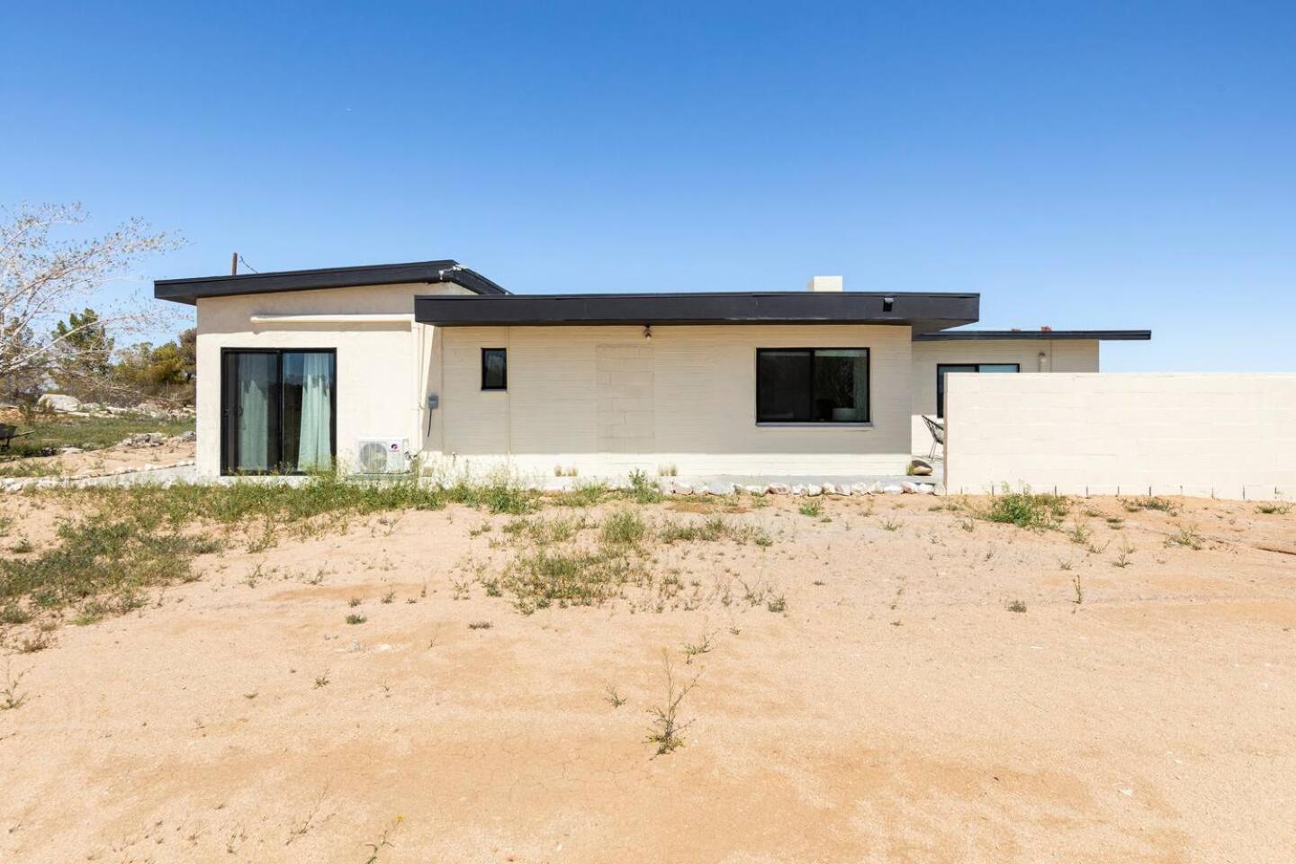 Starlight Mesa In Joshua Tree With Fire Pit Circle And Privacy Vila Yucca Valley Exterior foto